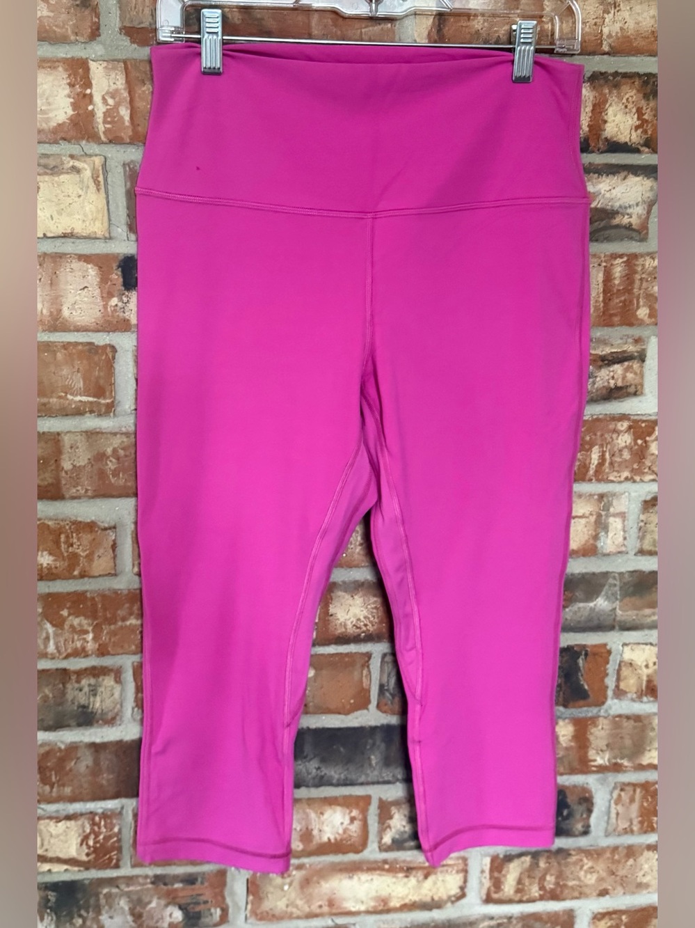 lululemon athletica Hot Pink Cropped Leggings